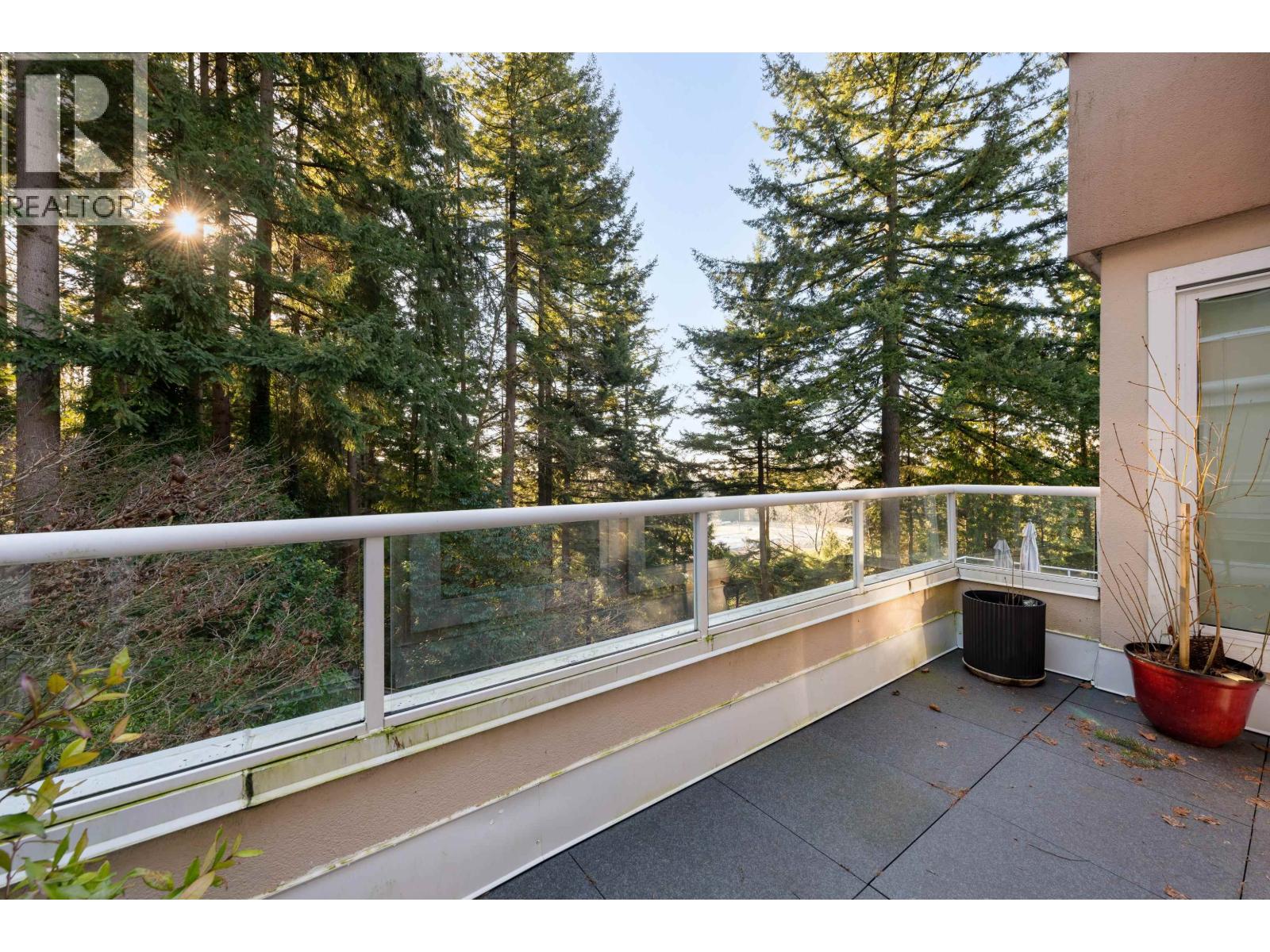 11 2425 EDGEMONT BOULEVARD, North Vancouver