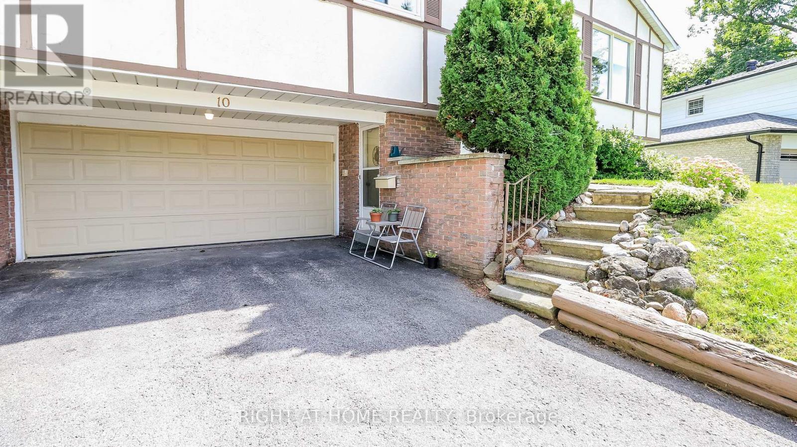 10 CAMPFIRE COURT, Barrie (North Shore) — photo 3
