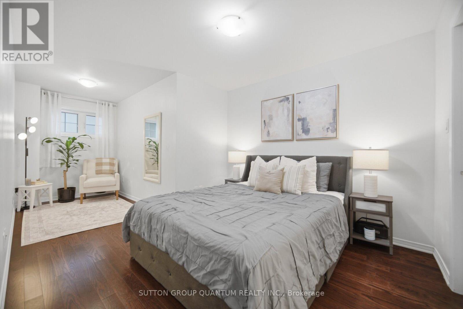 #37 2441 GREENWICH DRIVE - 14