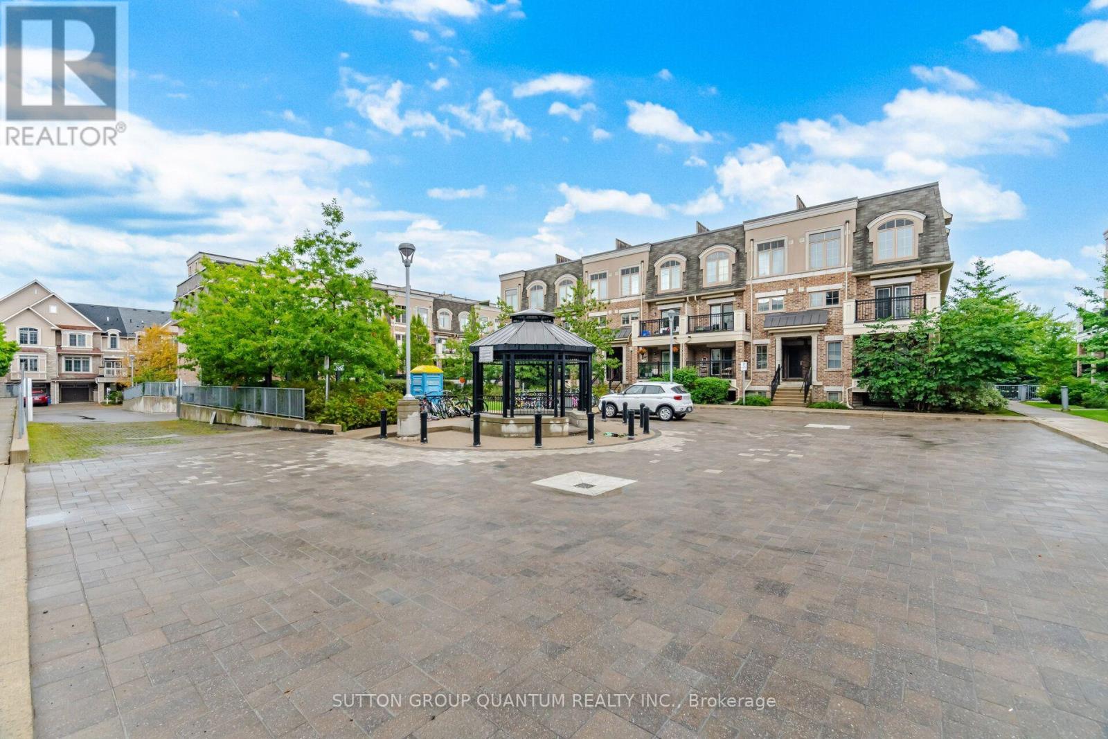 #37 2441 GREENWICH DRIVE - 23