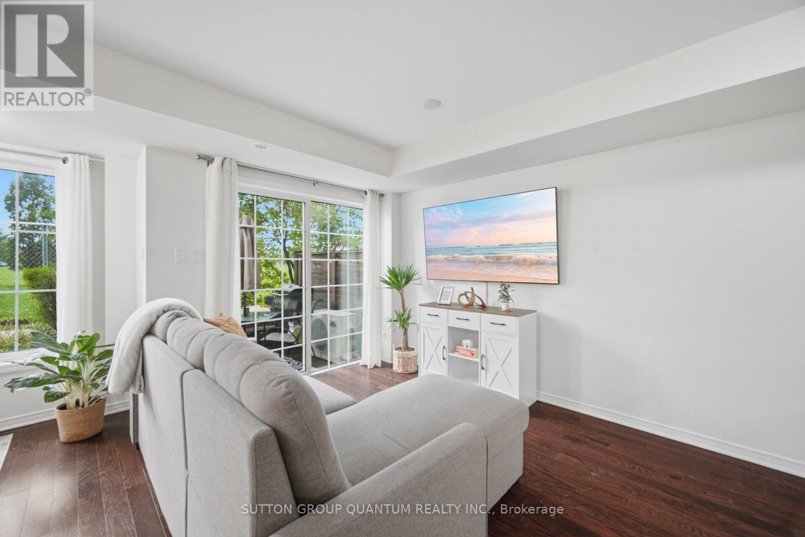 #37 2441 GREENWICH DRIVE - 3