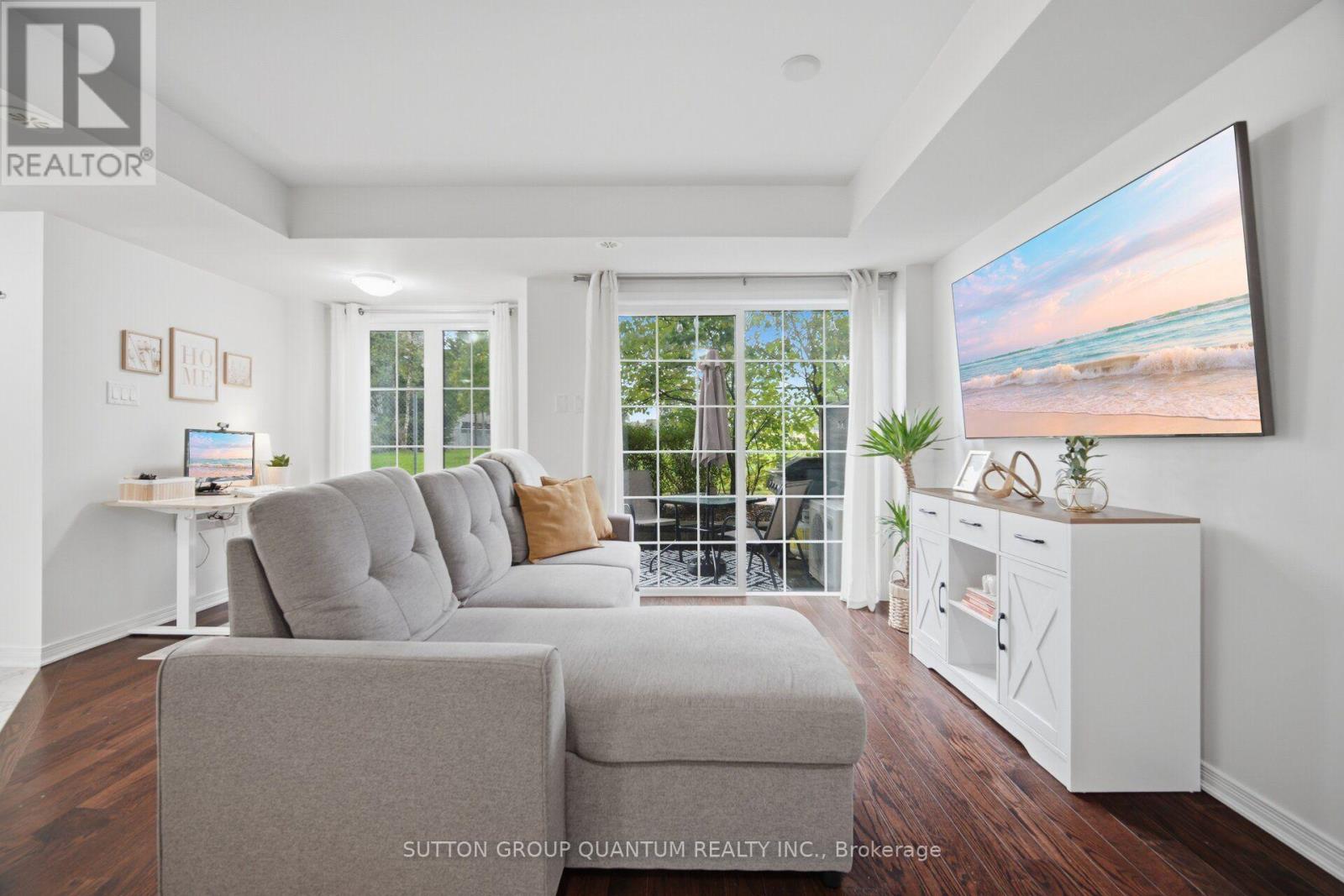 #37 2441 GREENWICH DRIVE - 4