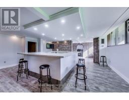 1215 - 11 Wincott Drive, Toronto, ON M9R2R9 Photo 27