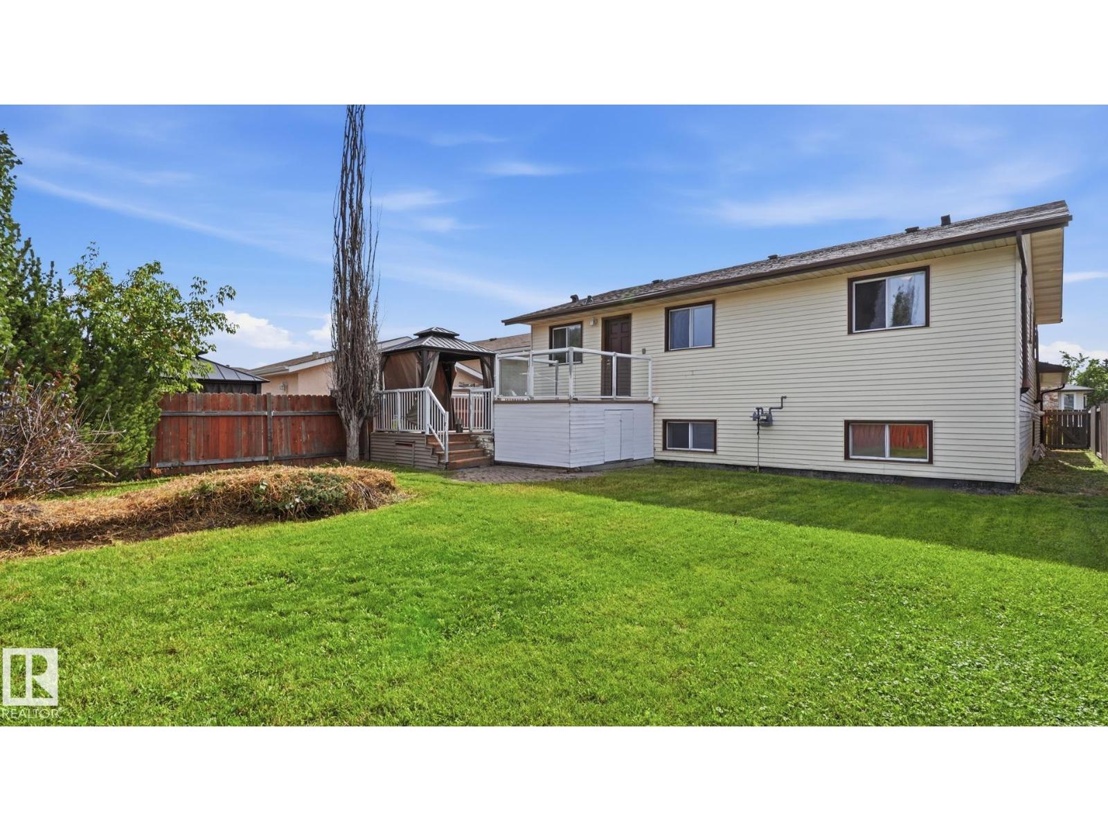 12208 146 AV NW - 38