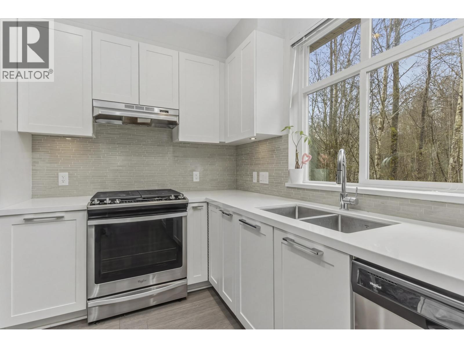 28 39548 LOGGERS LANE, Squamish — photo 6