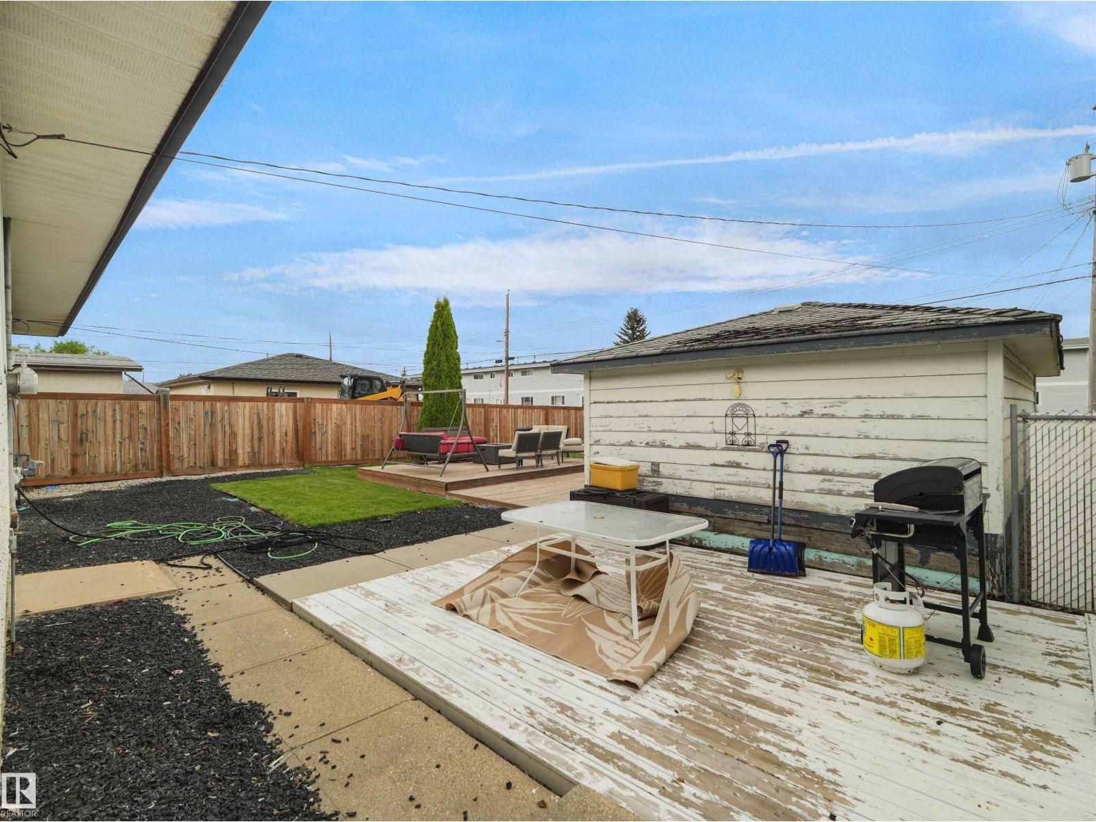 13323 114 street NW - 34