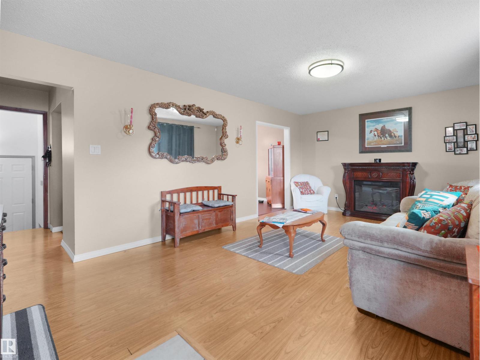 13323 114 street NW - 4