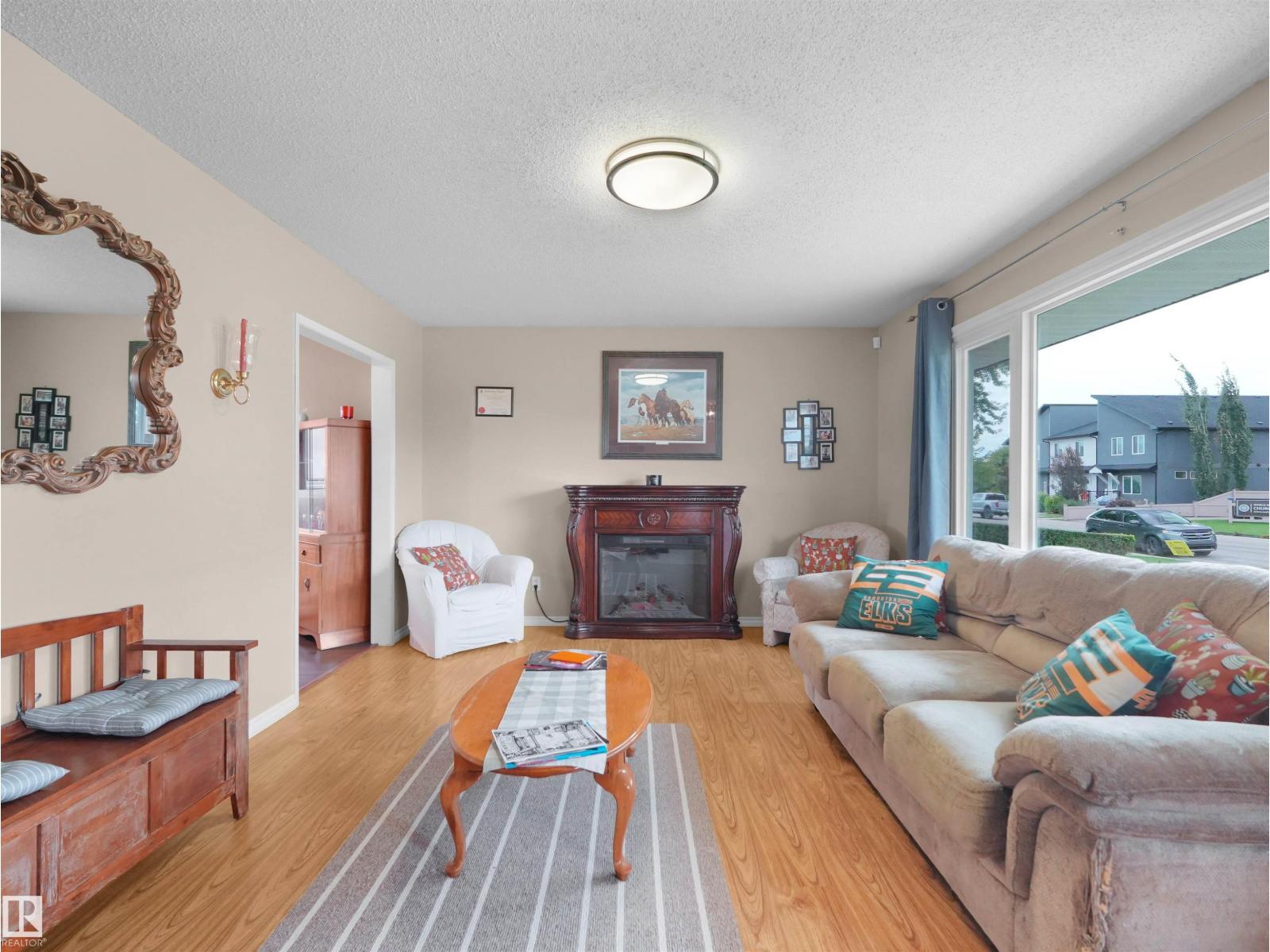 13323 114 street NW - 6