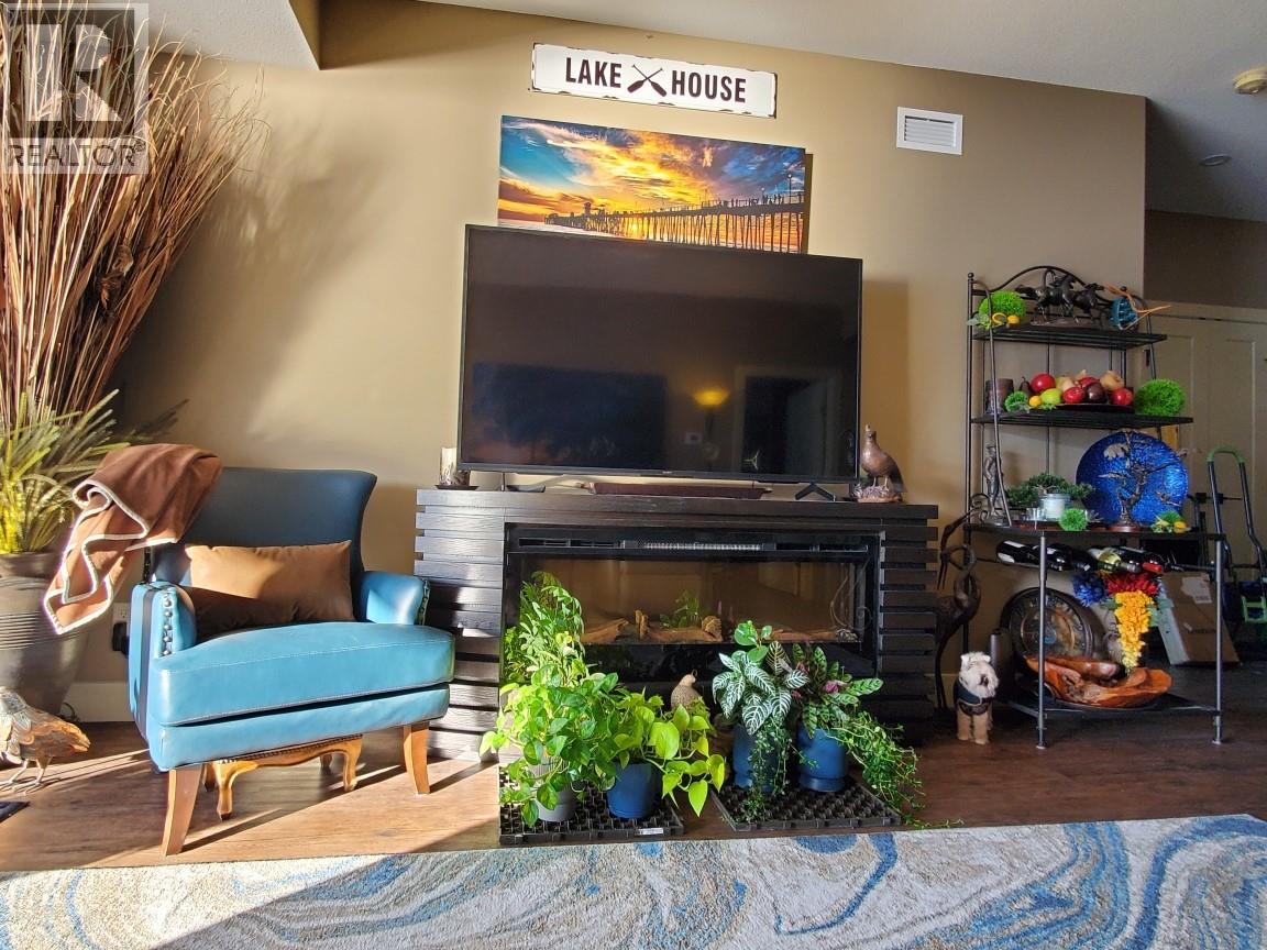 405 3475 Granite Close, Kelowna