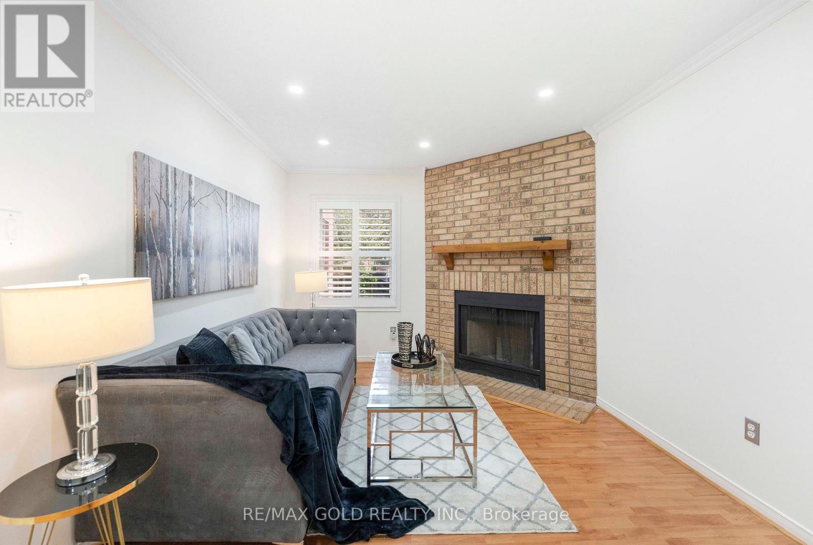 299 DELANEY DRIVE - 16