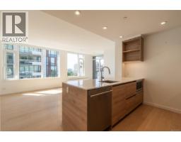 705 369 Tyee Rd, Victoria, BC V9A0B6 Photo 9