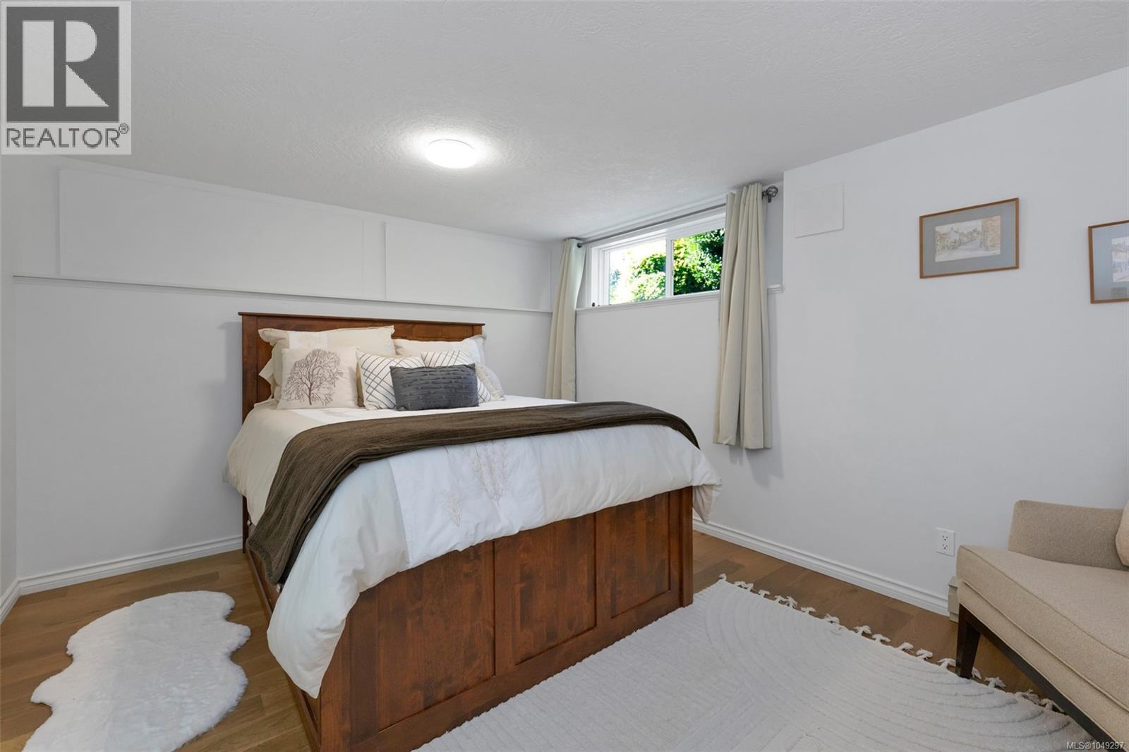 10915 Cedar Lane - 60