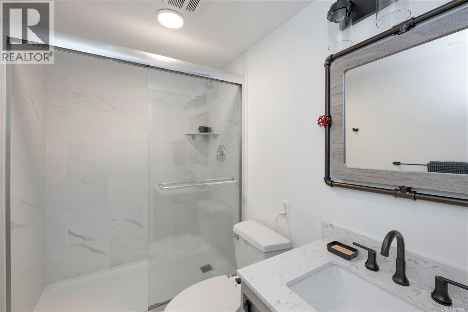  10915 Cedar Lane, North Saanich