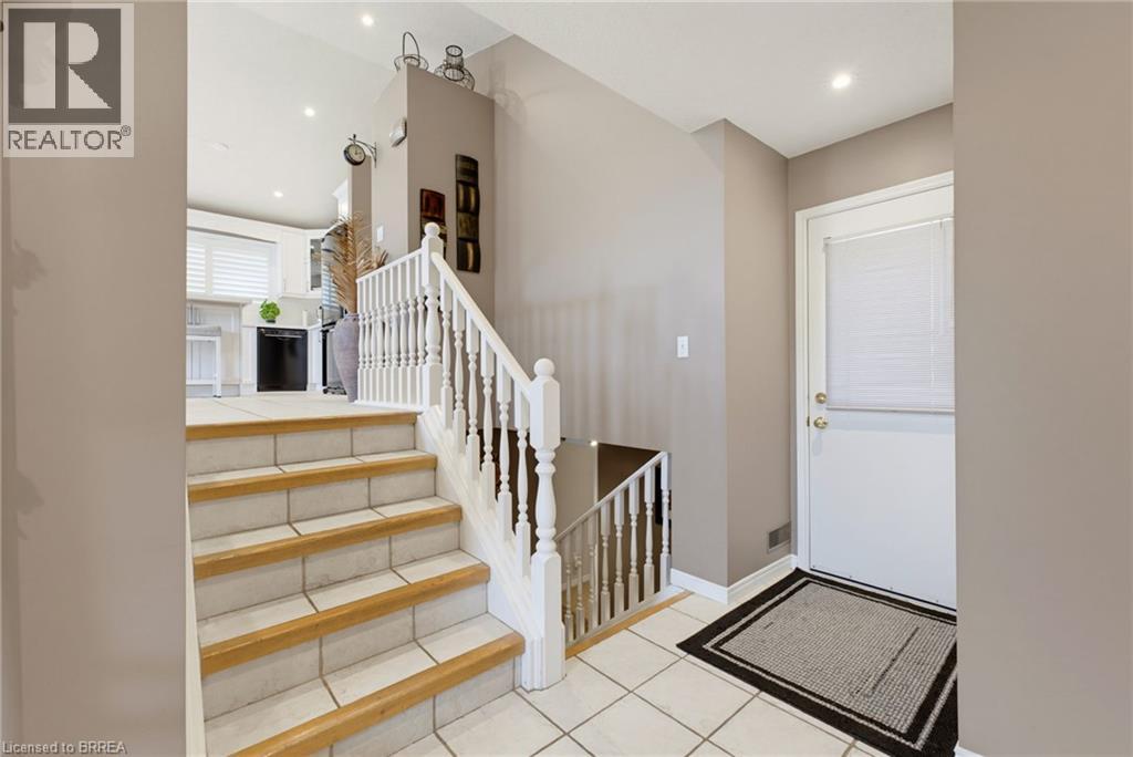 82 OLIVETREE Road - 8