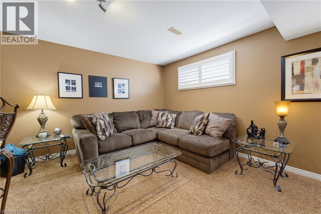 82 OLIVETREE Road - 23