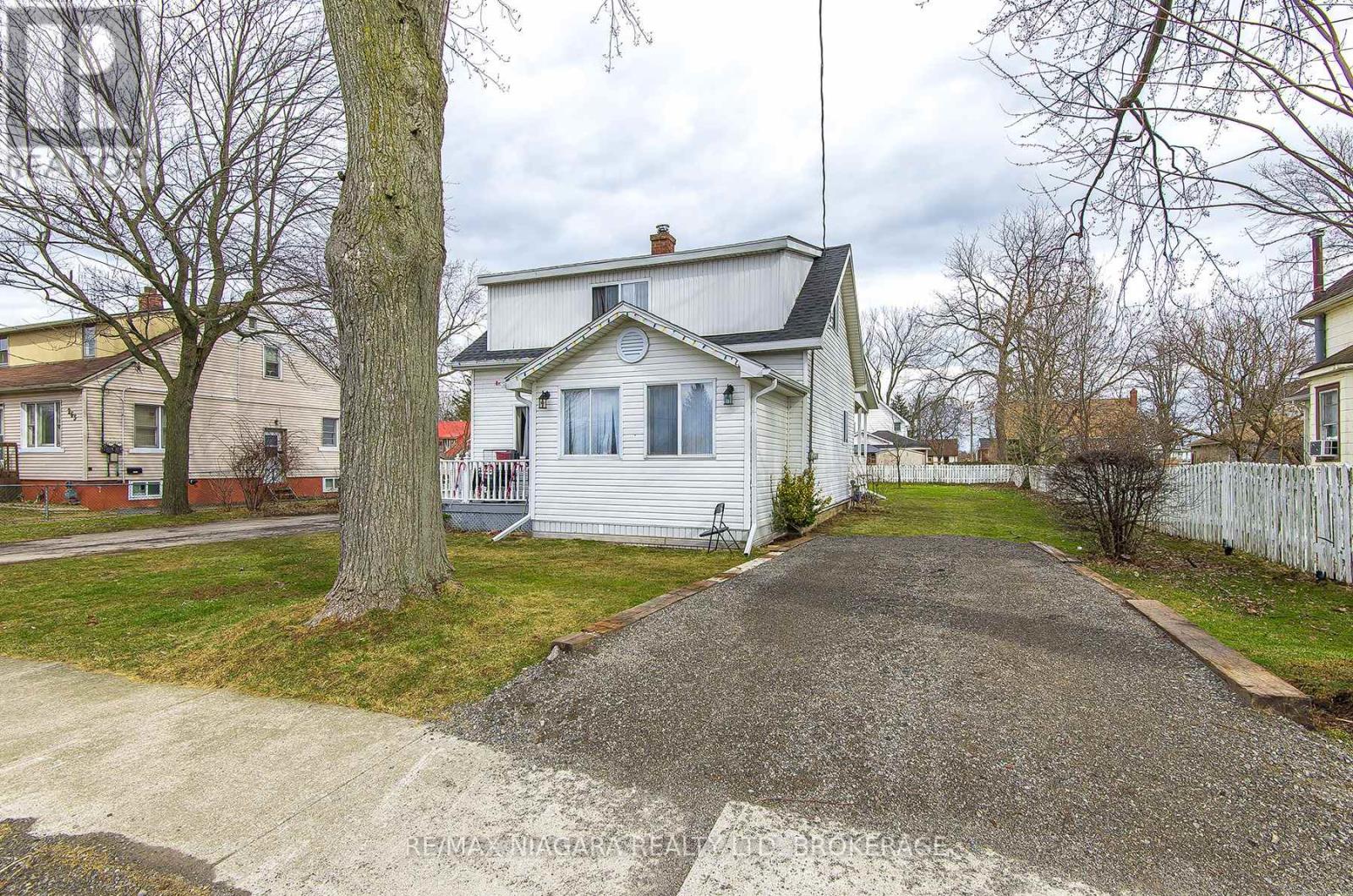 255 MELLANBY AVENUE - 2