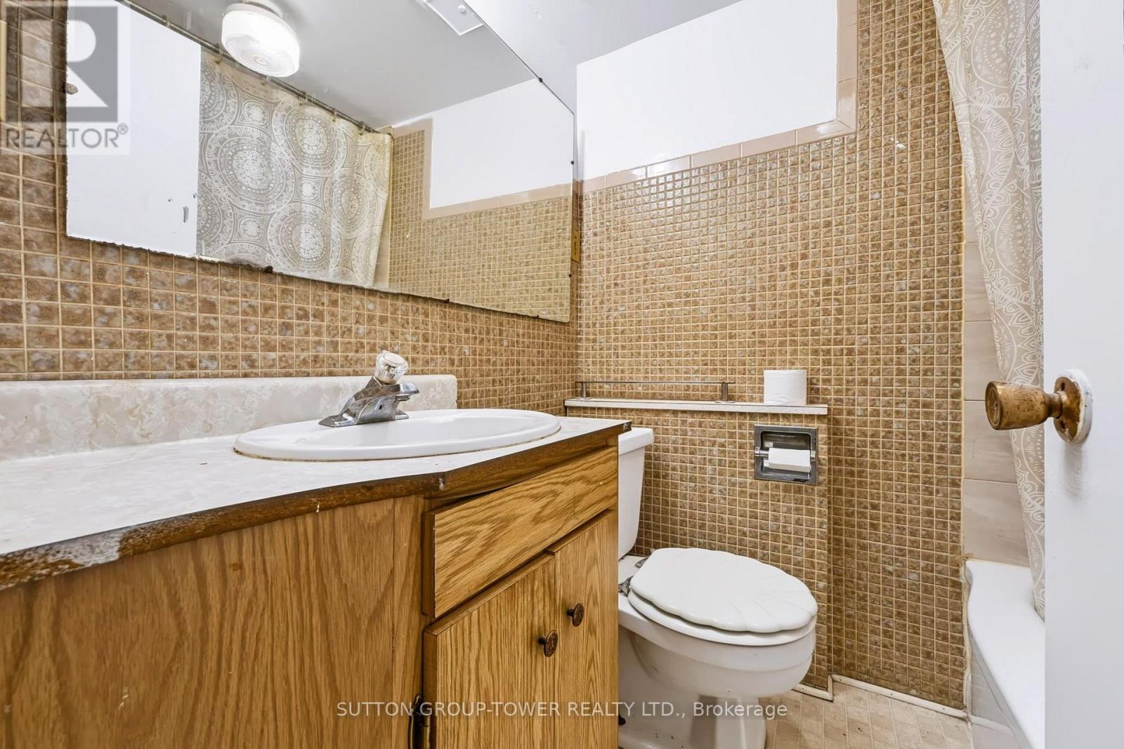 58 SHELBORNE AVENUE - 33