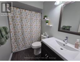 132 Esther Drive, Barrie, ON L4N0V5 Photo 15