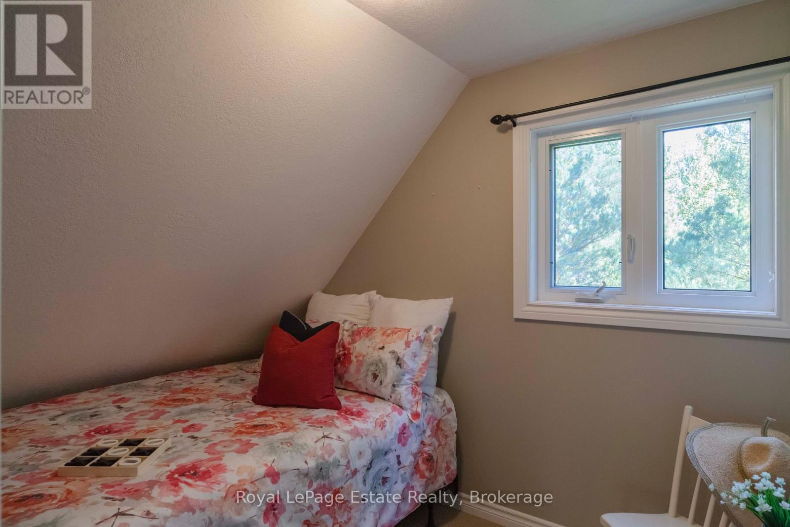 635 SIXTH STREET N - Image 34