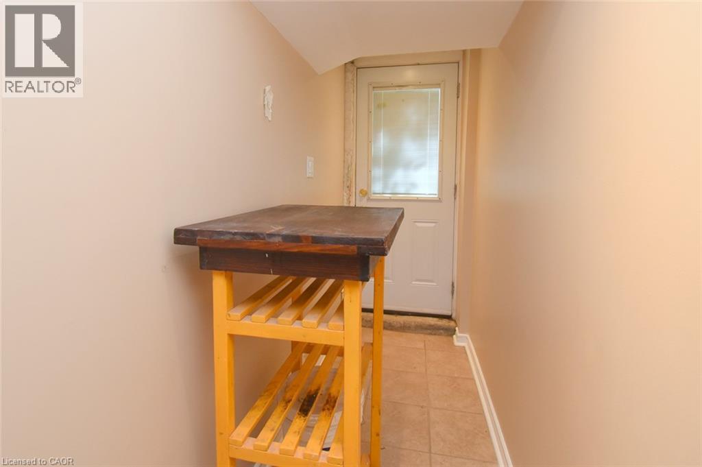 734 KING Street W - Image 35