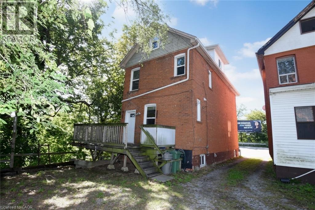 734 KING Street W - Image 37
