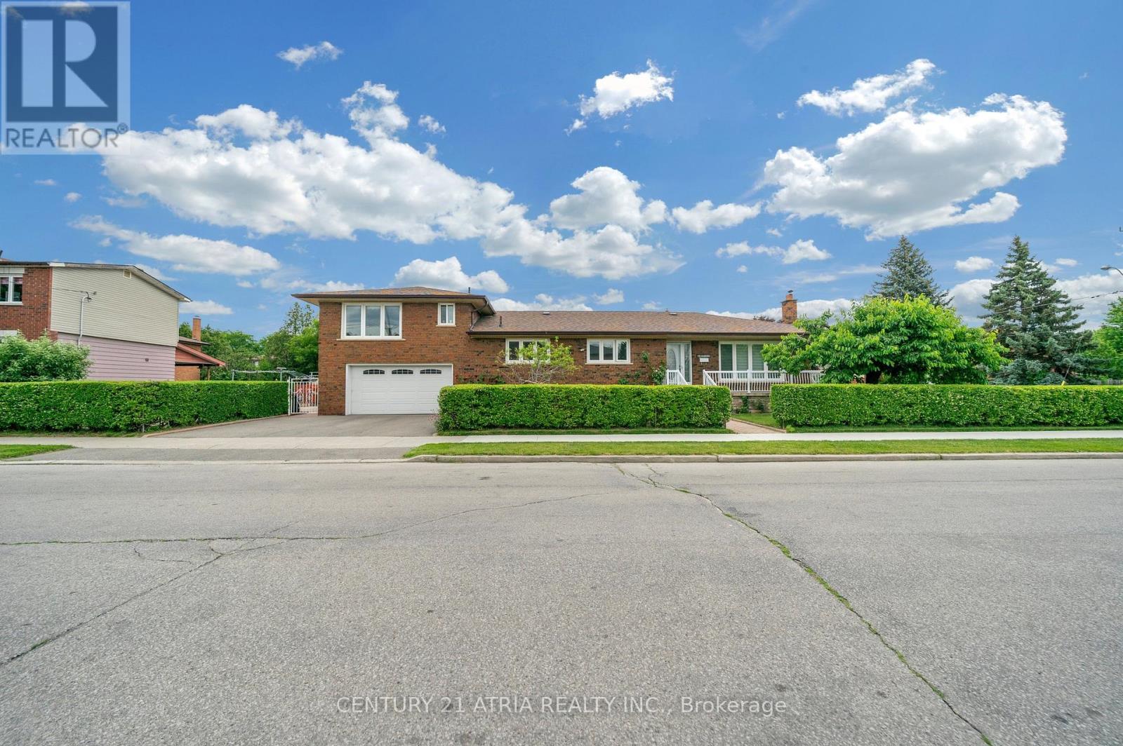 110 HARDING AVENUE - 34