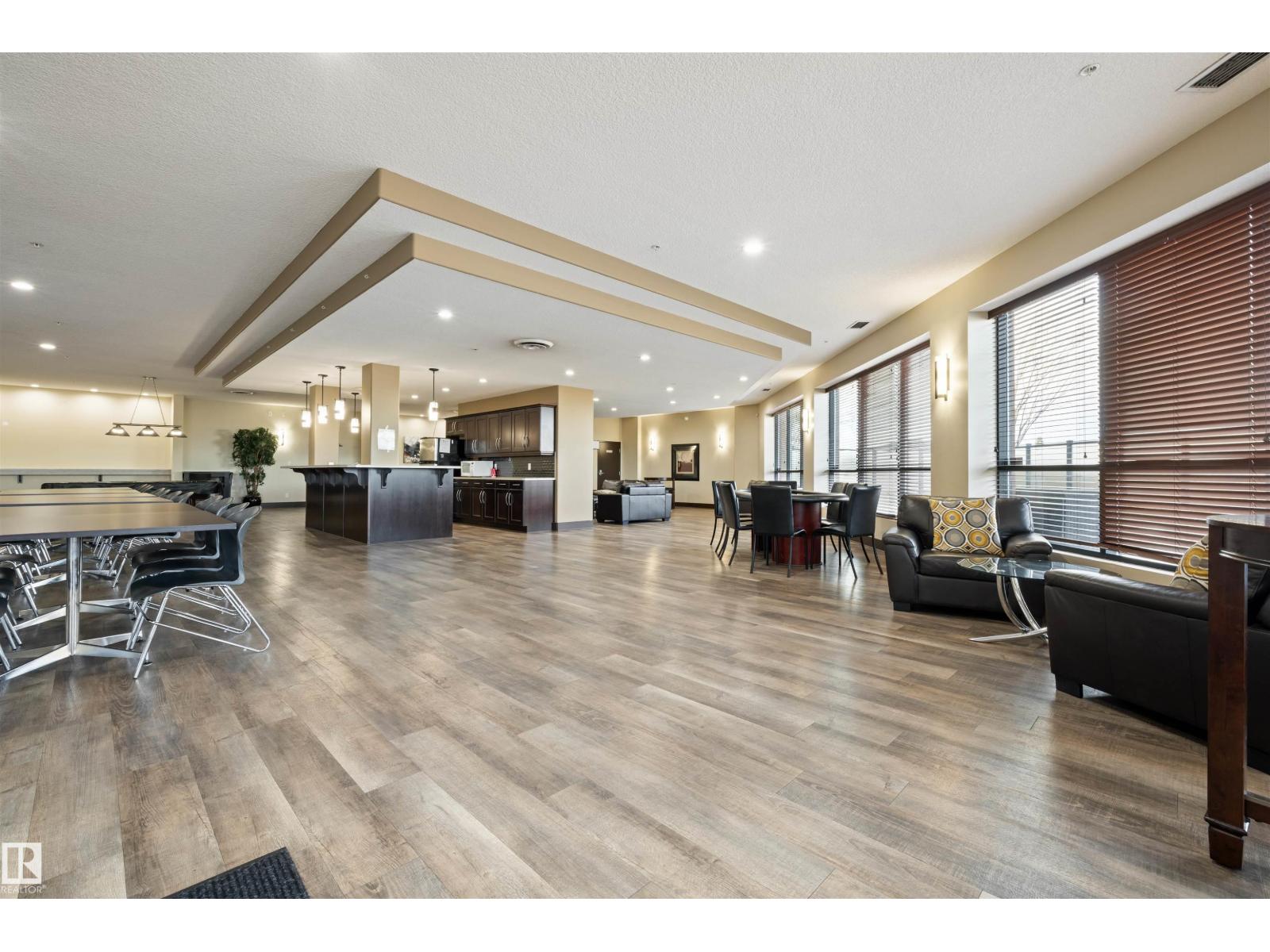 #158 7805 71 ST NW - 20