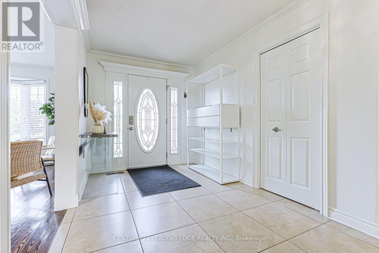 21 MCQUAID COURT, East Gwillimbury (Holland Landing) — photo 8