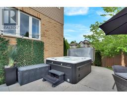 1903 Jubilee Crescent, London North, ON N6G0H5 Photo 28