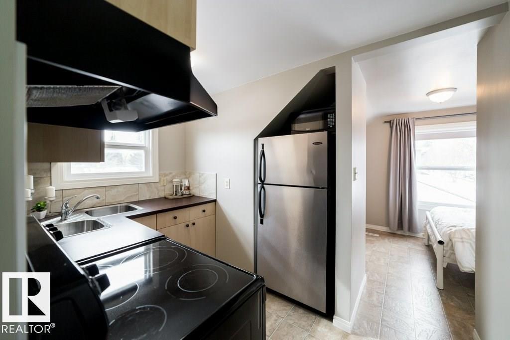 12228 134 ST NW - 24