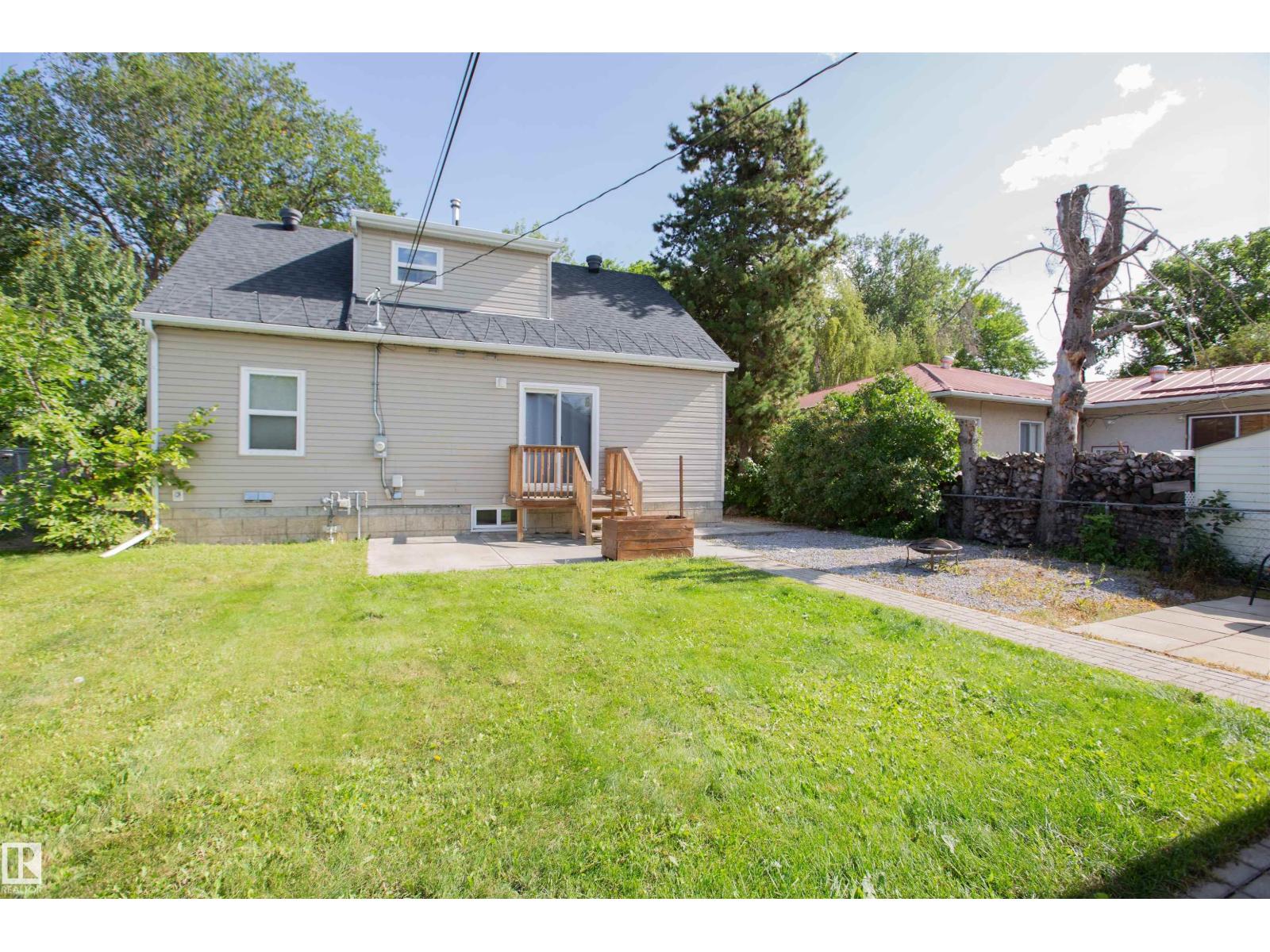 12228 134 ST NW - 36
