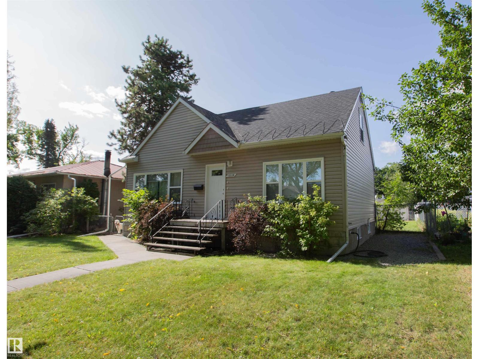 12228 134 ST NW - 2