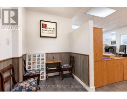 2nd Floor - 658 Bloor Street W, Toronto, ON M6G1K9 Photo 12