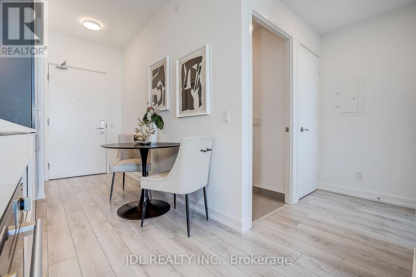 #1811 33 HELENDALE AVENUE - 11