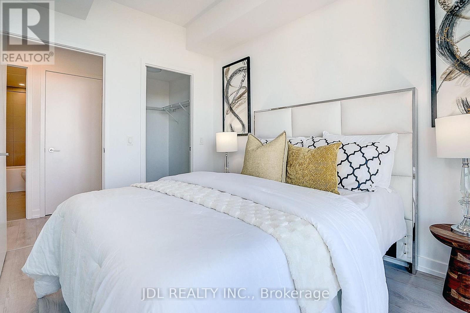 #1811 33 HELENDALE AVENUE - 24