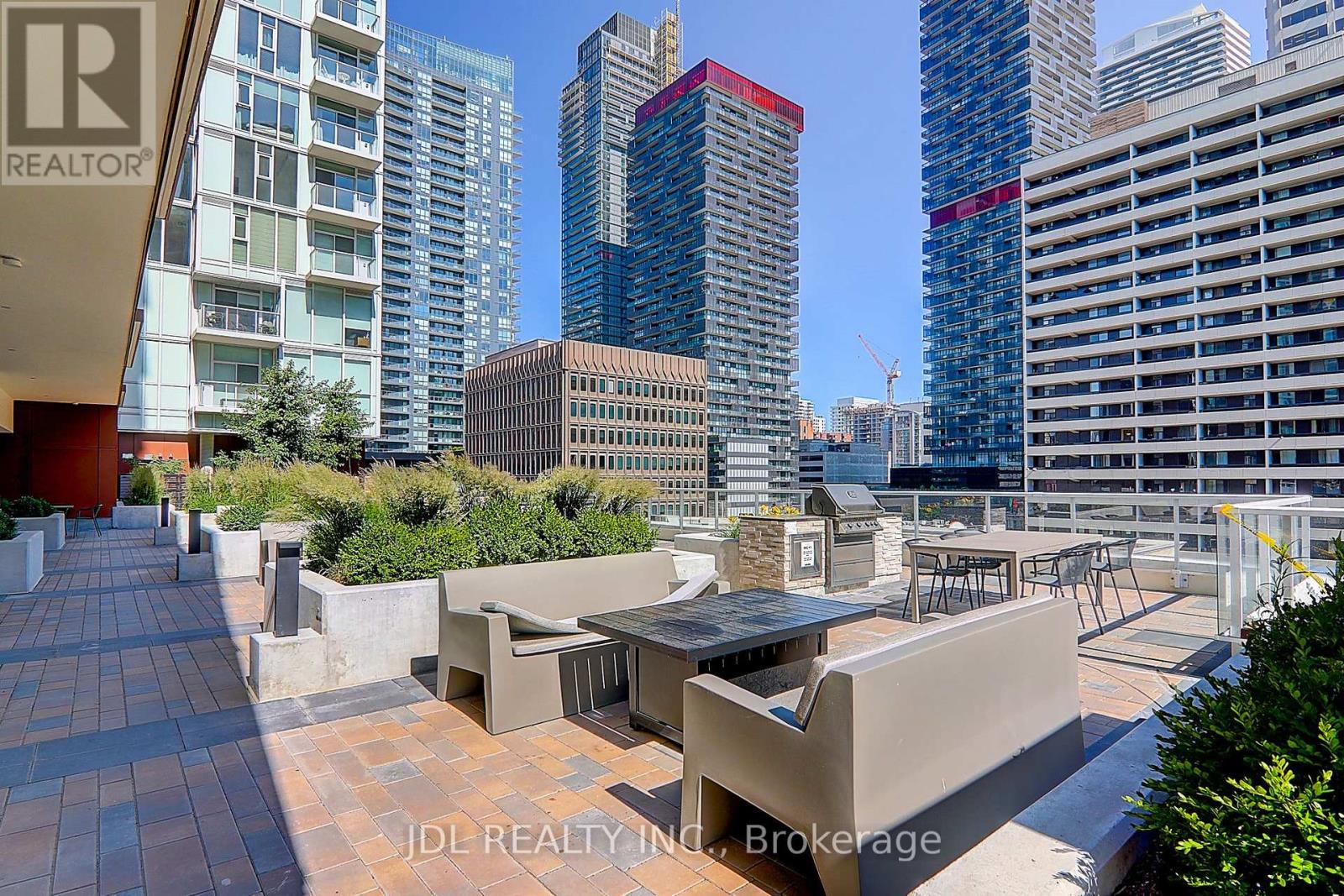 #1811 33 HELENDALE AVENUE - 46