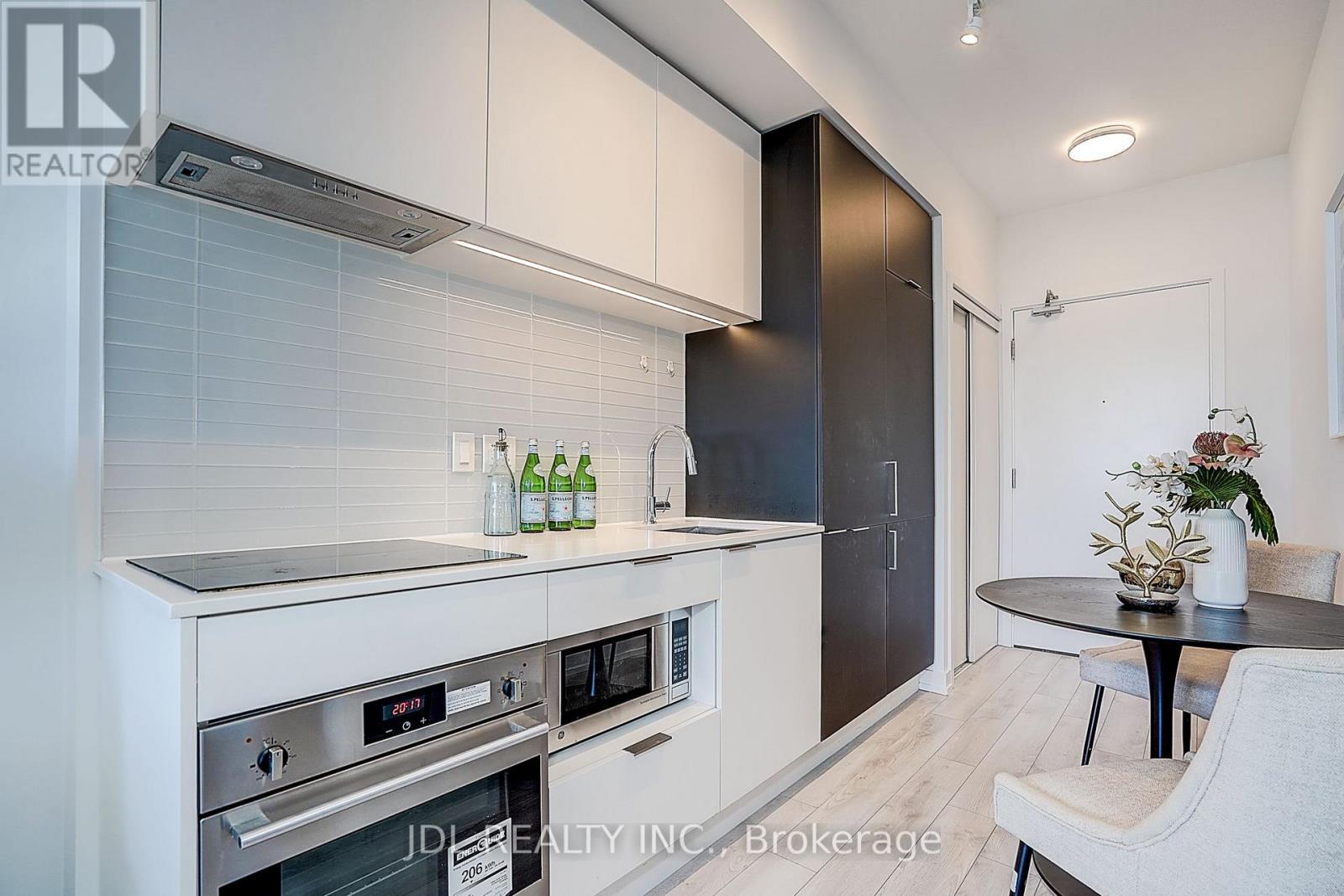 #1811 33 HELENDALE AVENUE - 7