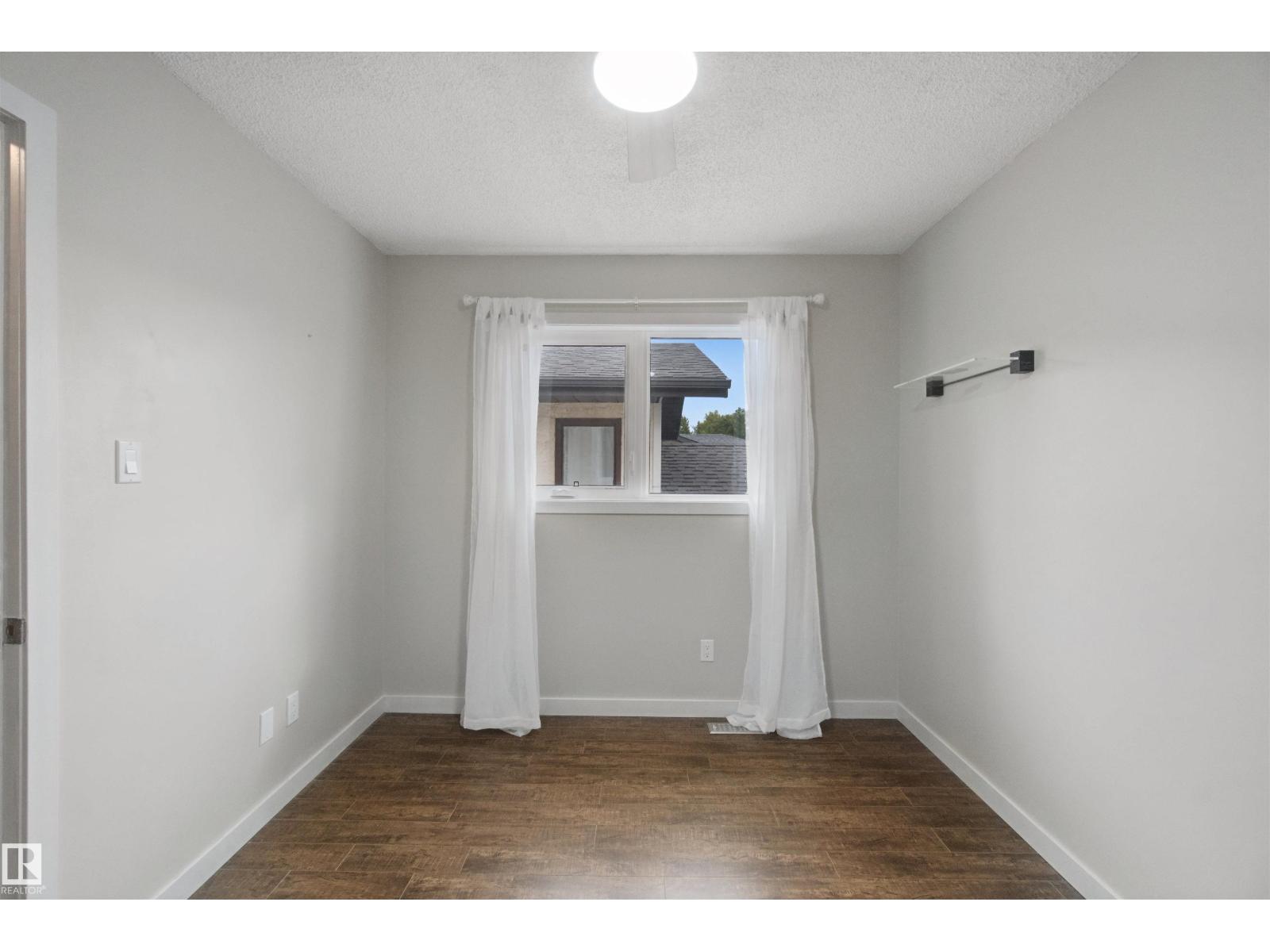 12319 47 ST NW - 11
