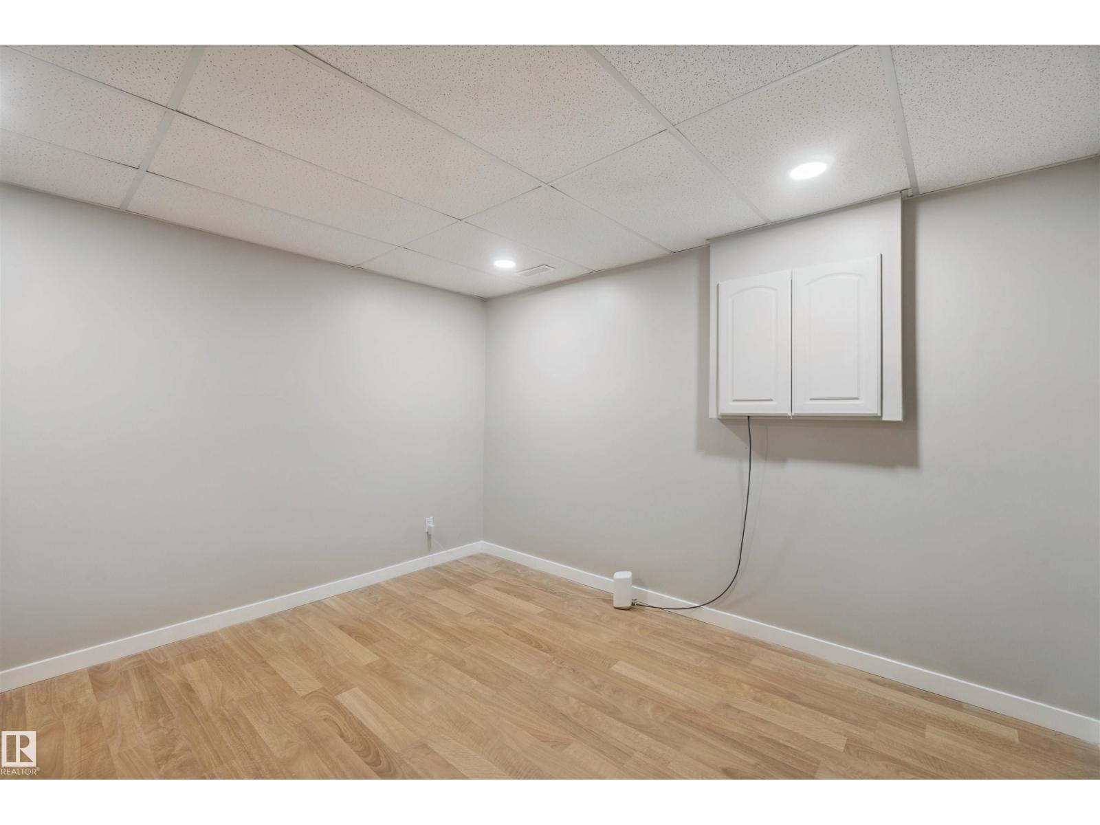 12319 47 ST NW - Image 27