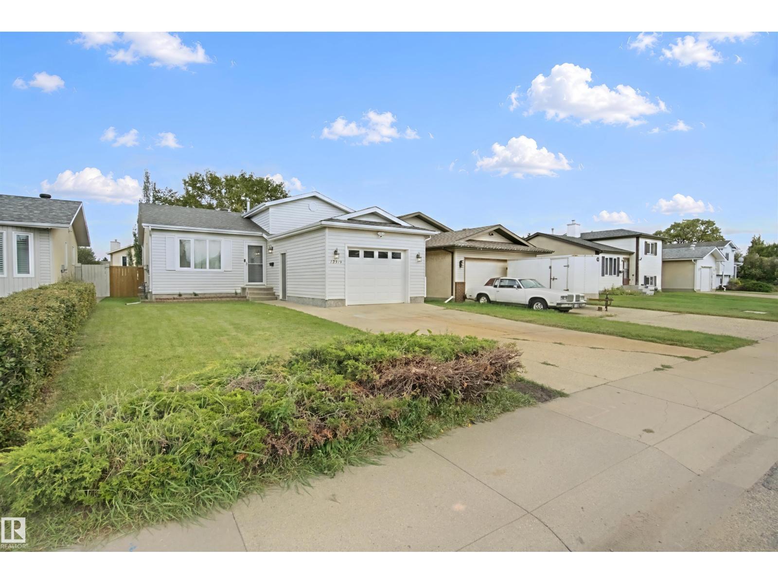 12319 47 ST NW - 3