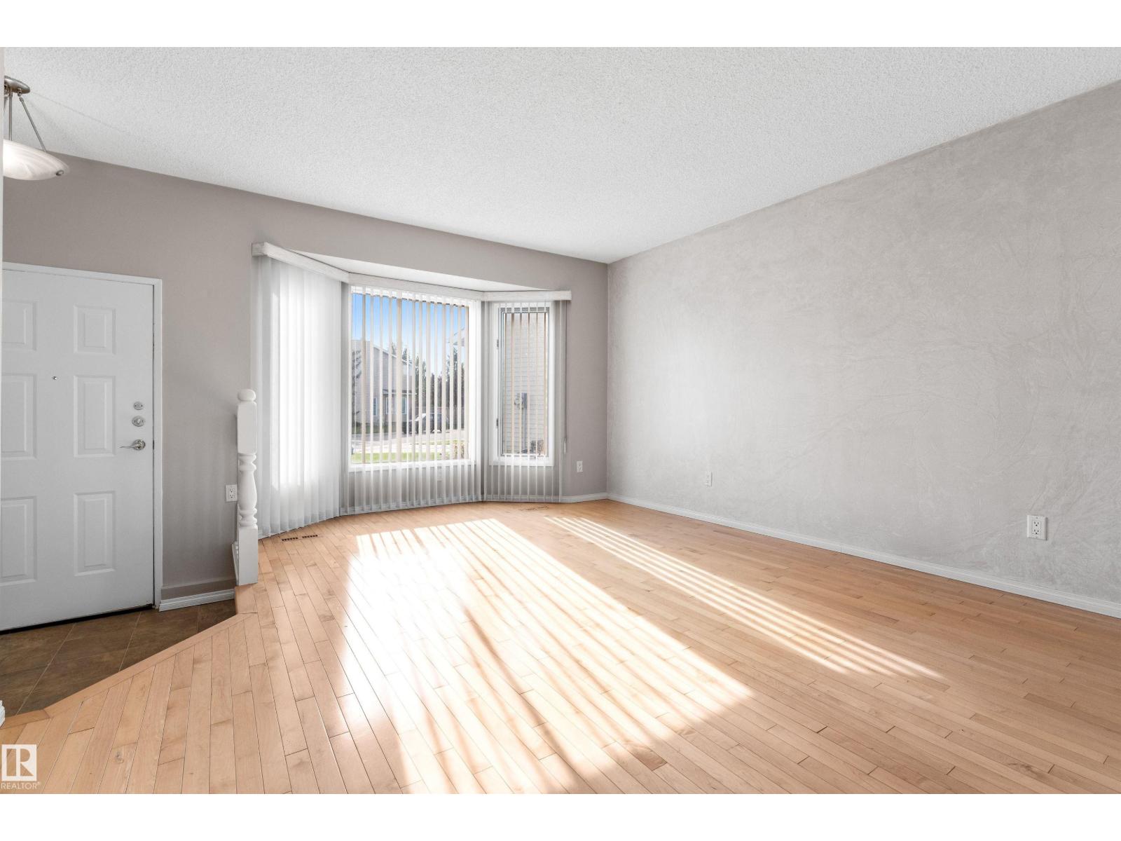 8144 190 ST NW - 10