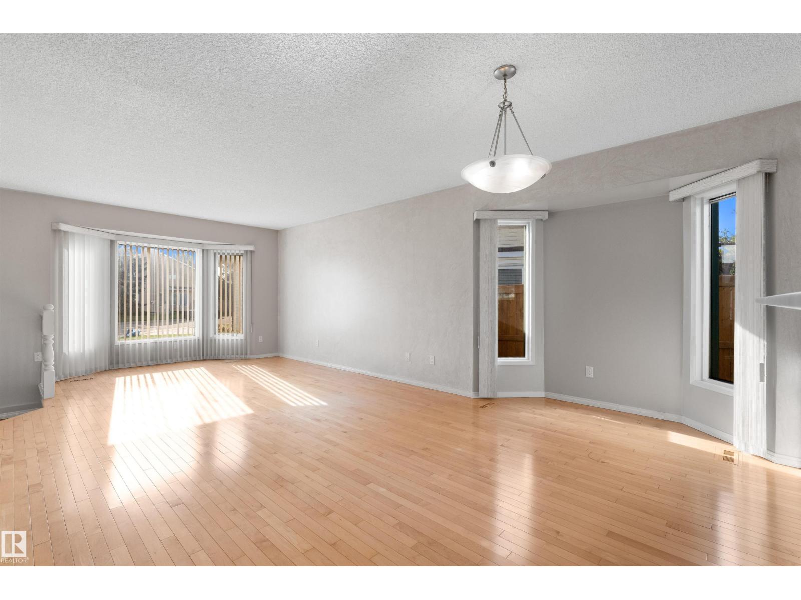 8144 190 ST NW - 16