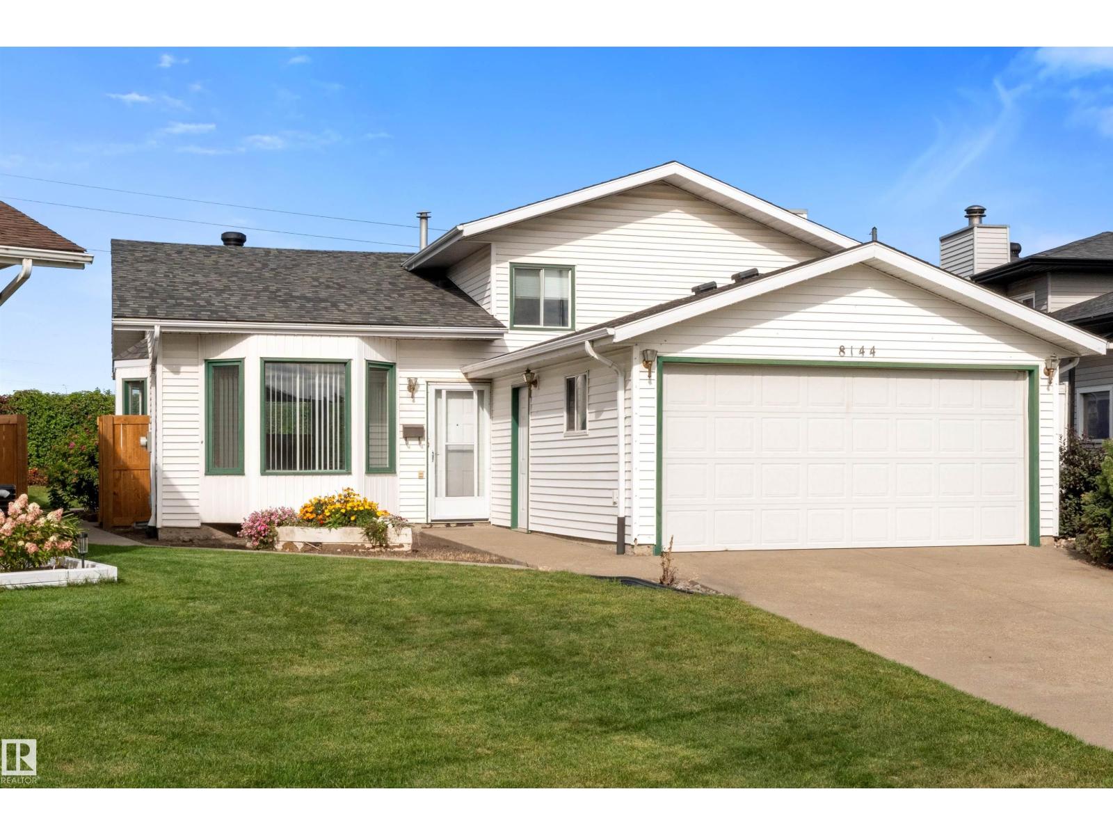 8144 190 ST NW - 2