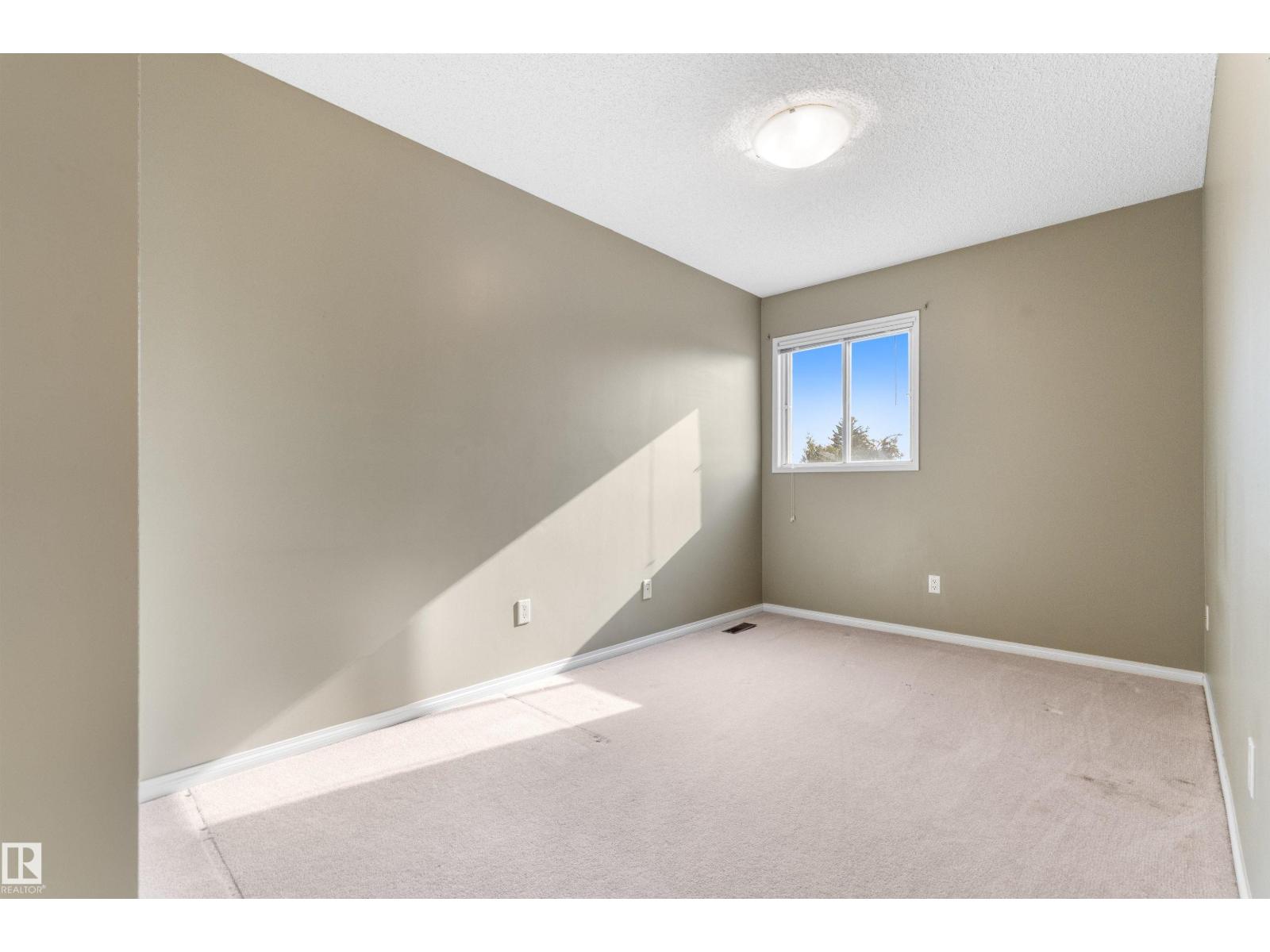8144 190 ST NW - Image 33
