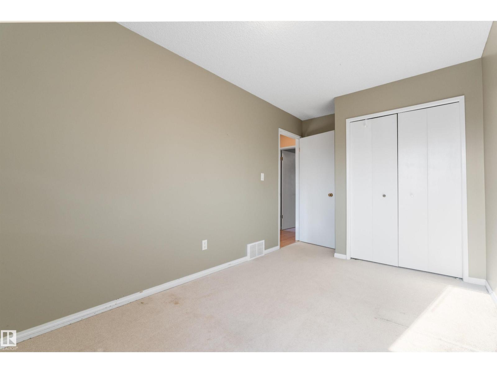 8144 190 ST NW - Image 35