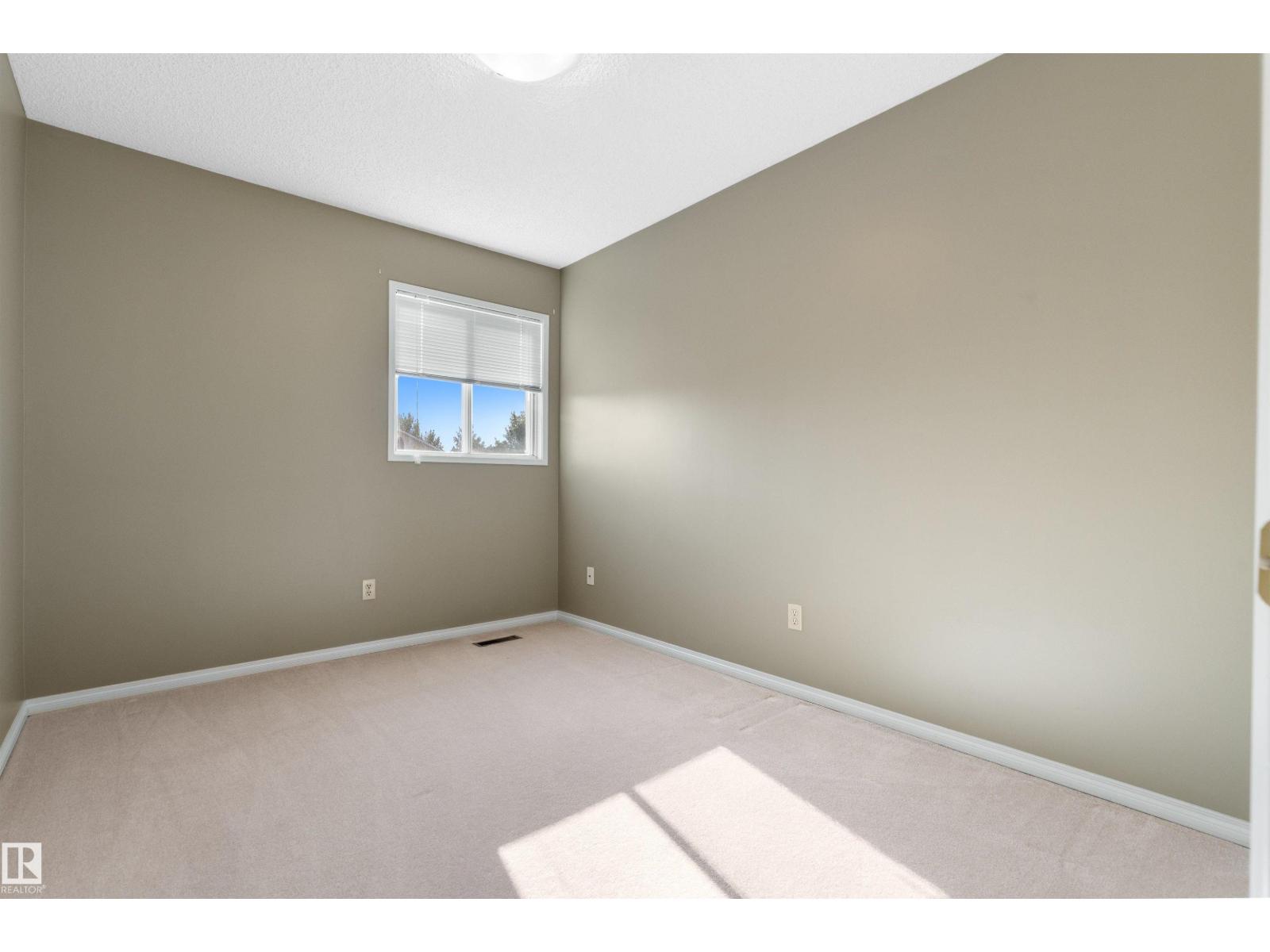 8144 190 ST NW - Image 36