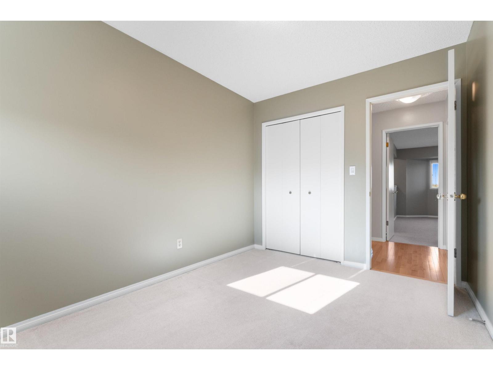 8144 190 ST NW - Image 38