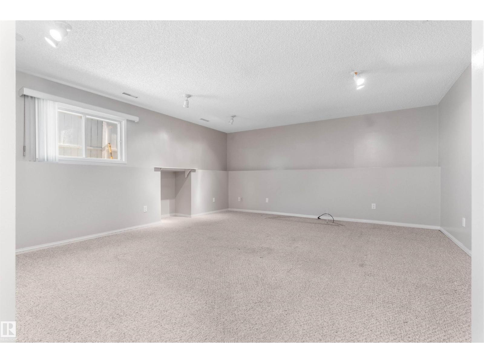 8144 190 ST NW - Image 40