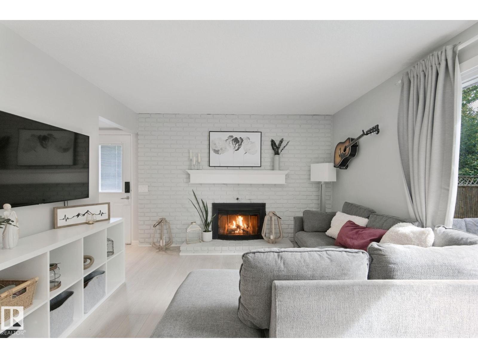 5 LABELLE CR - Image 28