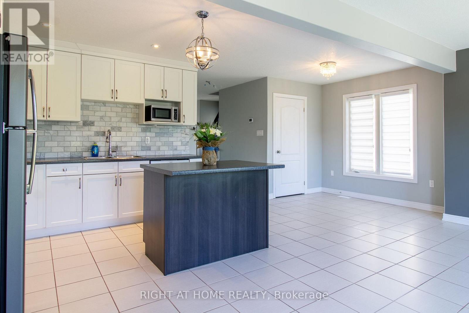 187 HUTCHINSON DRIVE, New Tecumseth (Alliston) — photo 4